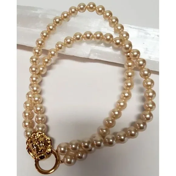 VTG KJL Avon Necklace Lion Head Clasp Faux Pearl 80's Kenneth J. Lane Signed - Picture 5 of 12